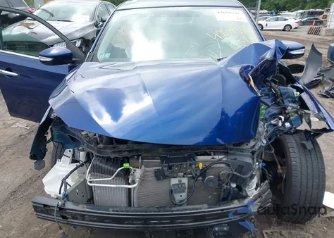 2019 Nissan Sentra Sr Turbo z USA, uszkodzony, nr VIN 3N1CB7AP4KY311518